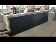 Moderne receptie-tafel