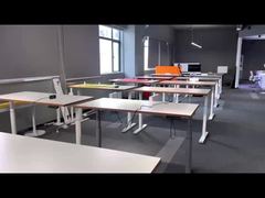 Beston Furniture in hoogte verstelbaar zit-sta bureau, hout met PVC randafwerking