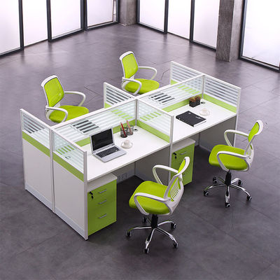 30 mm dikte Groene Callcenter Kantoor Cubicle Werkstation Bureau met Aangepaste Afmetingen en Moderne Stijl