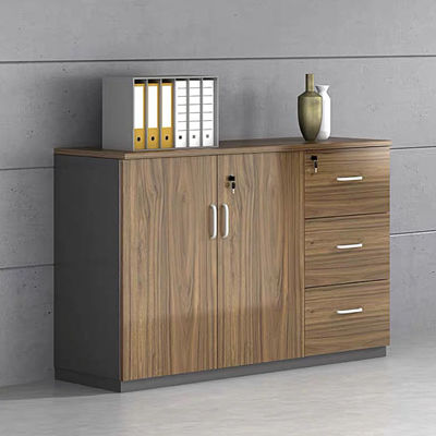 Antieke bruine houten archiefkast 16 mm dik met opbergplanken