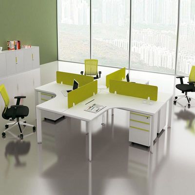 120 graden Witte MDF Kamer 4 Personeel Werkstation Tafel Voor kantoorkamer