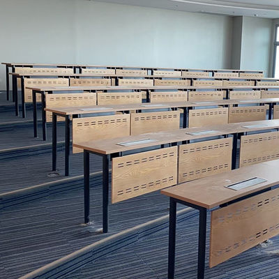 Aanpasbare grootte 25 mm Melamine Board Curved Design Training Room Tafel voor studenten en conferentie