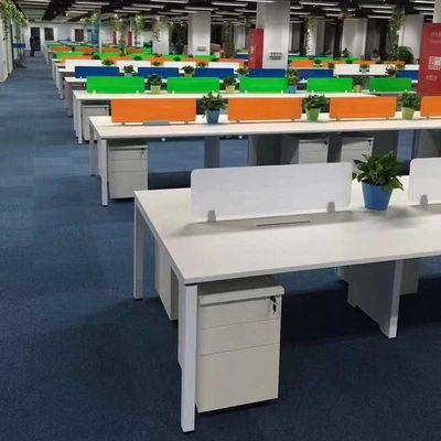 Persoonlijke Witte 4 zitplaatsen Kantoorwerkstation Cubicle Personeel Werkstation Bureau