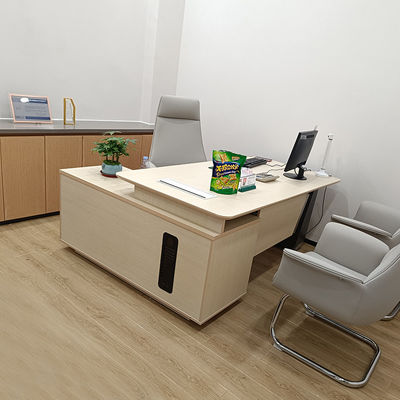 L-vormig directiebureau met aanpasbare kleuren en afmetingen van 1800 * 1600 * 750 mm