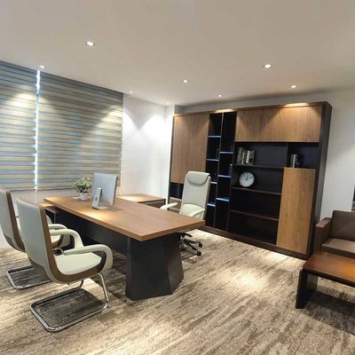 Luxe Executive Office Tafel L-vormige baasmeubelen met houten paneel
